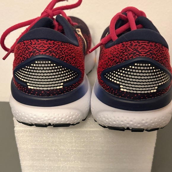 Brooks Ghost 16 Hot Pink and Blue Women's Sneakers - Picture 4 of 6